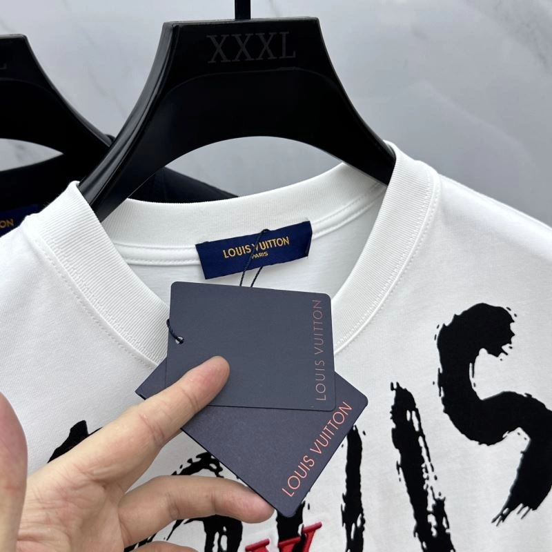 Louis Vuitton T-Shirts HighQuality 132426