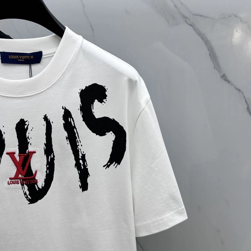 Louis Vuitton T-Shirts HighQuality 132426