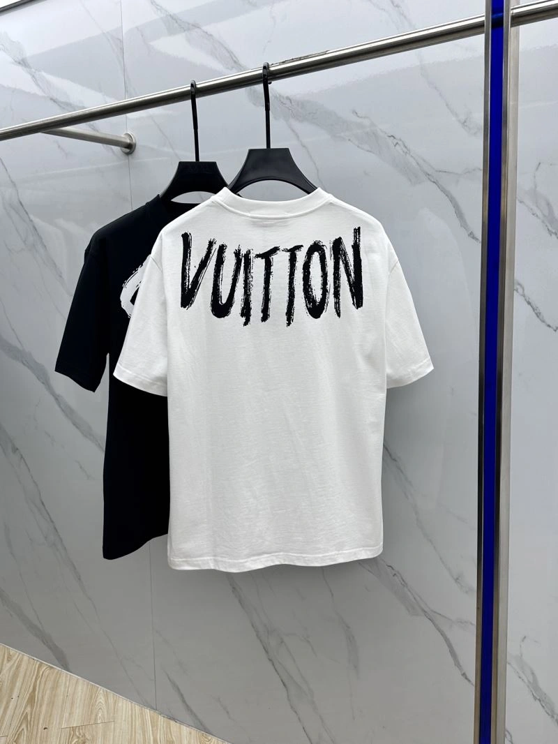 Louis Vuitton T-Shirts HighQuality 132426