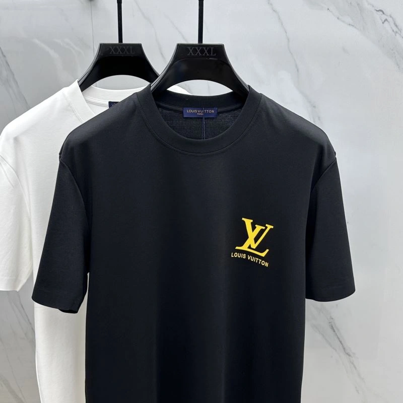 Louis Vuitton T-Shirts Versatile 132431