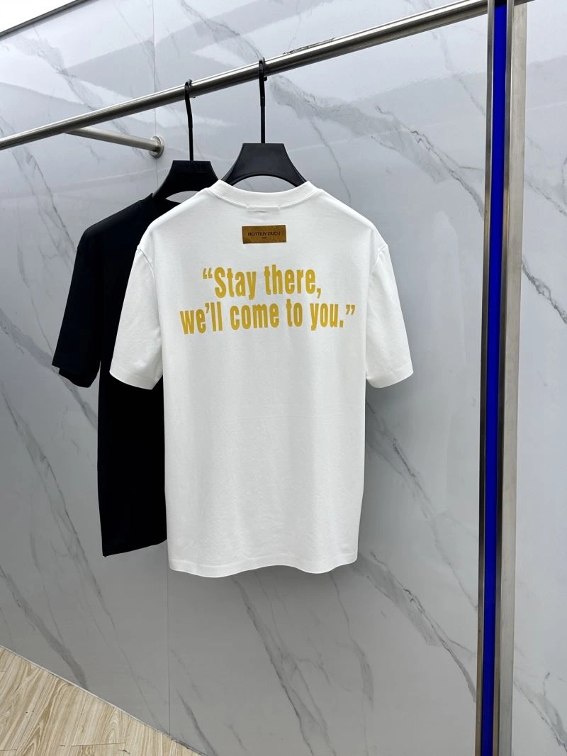 Breathable Louis Vuitton T-Shirts 132407