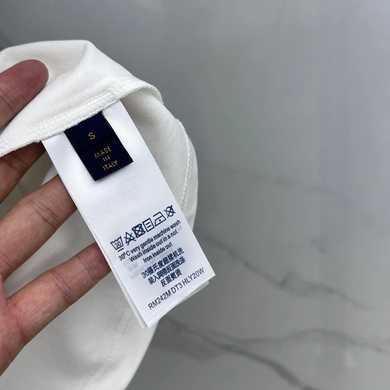 Louis Vuitton T-Shirts Seasonal 132429