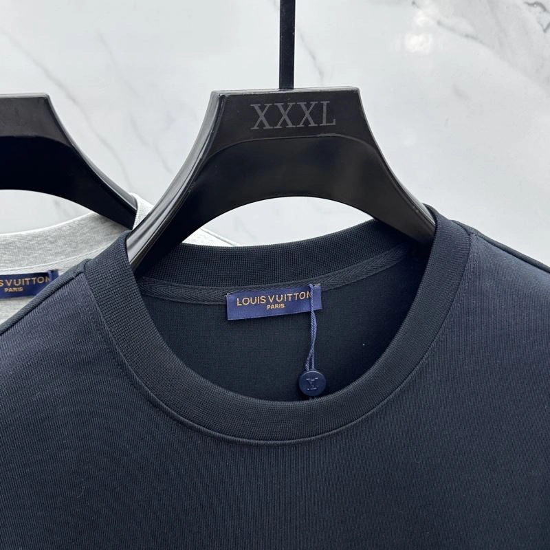 Louis Vuitton T-Shirts Modern 132425