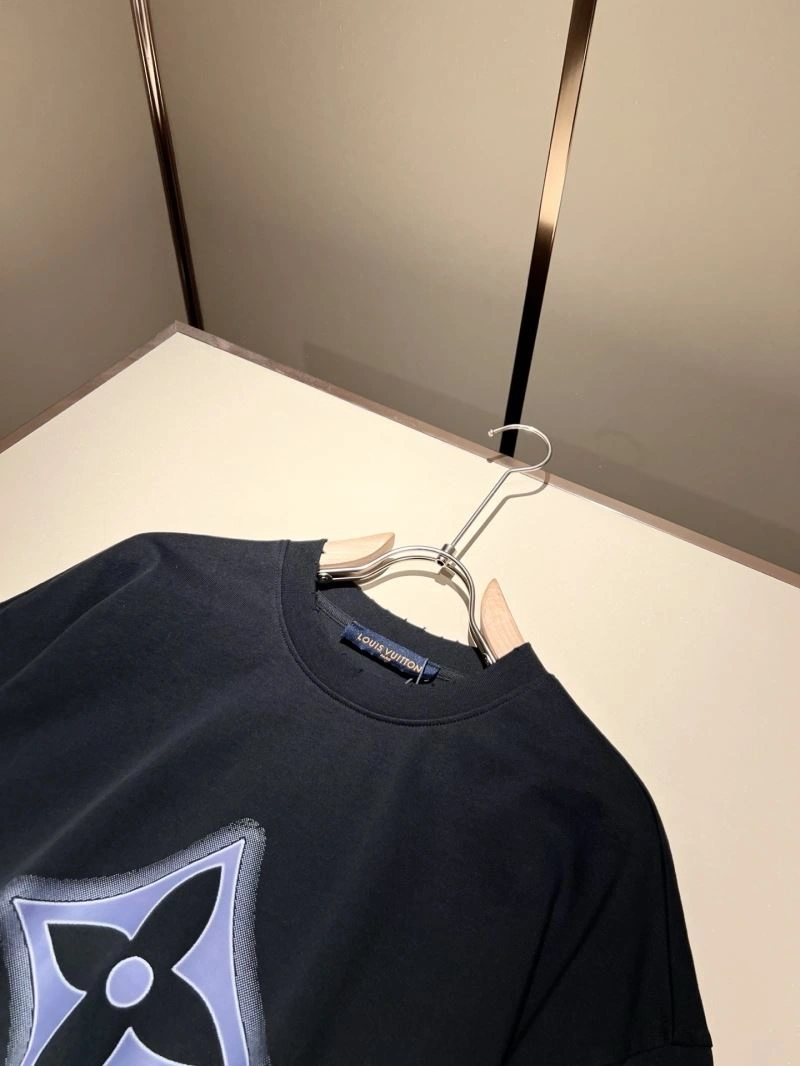 Louis Vuitton T-Shirts GoodFit 132414