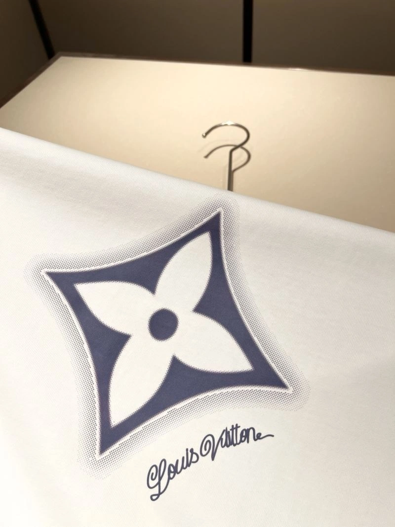 Louis Vuitton T-Shirts Snug 132432