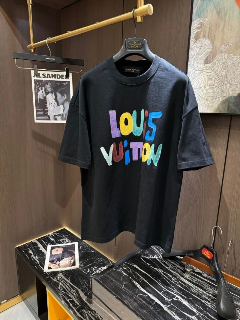 Louis Vuitton T-Shirts TimelessDesign 132433