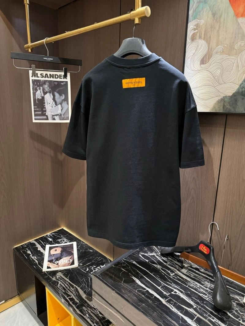 Louis Vuitton T-Shirts TimelessDesign 132433
