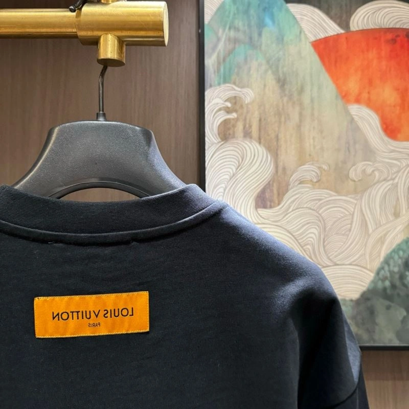 TechFriendly Louis Vuitton T-Shirts 132410