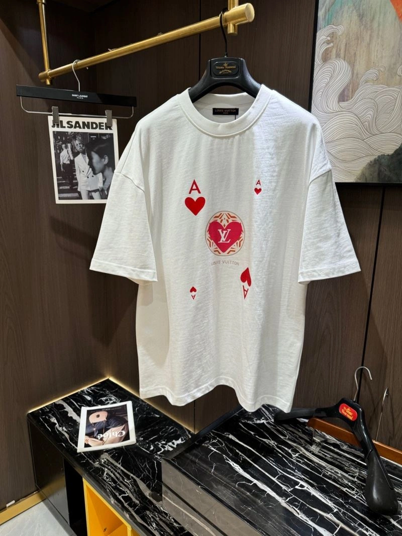 Louis Vuitton T-Shirts UrbanChic 132404