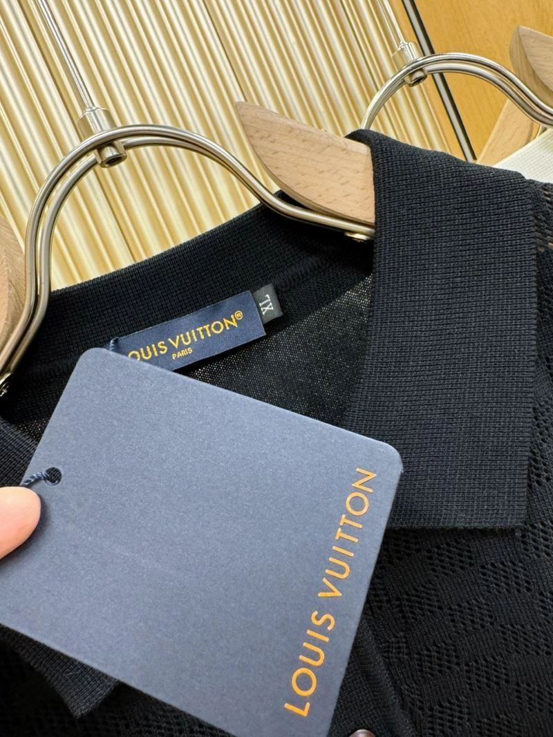 Effortless Louis Vuitton T-Shirts 132402
