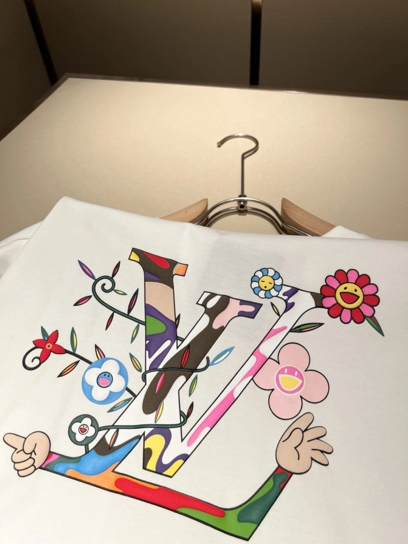 SoftTouch Louis Vuitton T-Shirts 132401