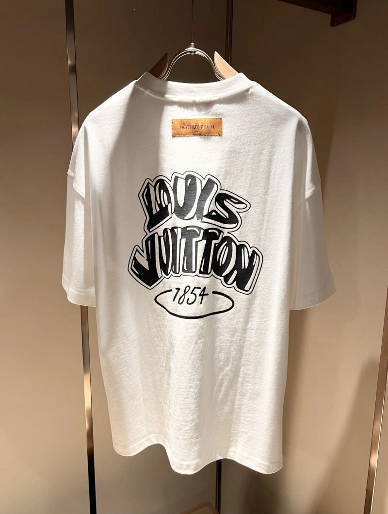 Durable Louis Vuitton T-Shirts 132399