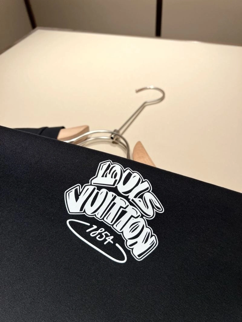 OdorResistant Louis Vuitton T-Shirts 132398