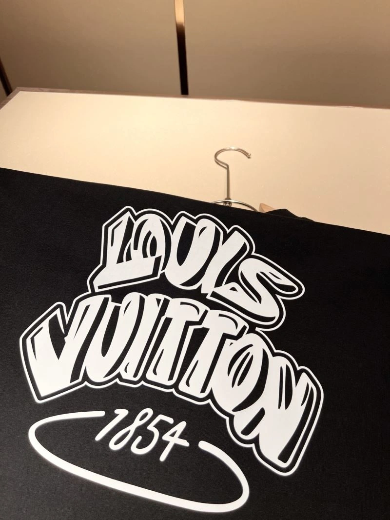 OdorResistant Louis Vuitton T-Shirts 132398