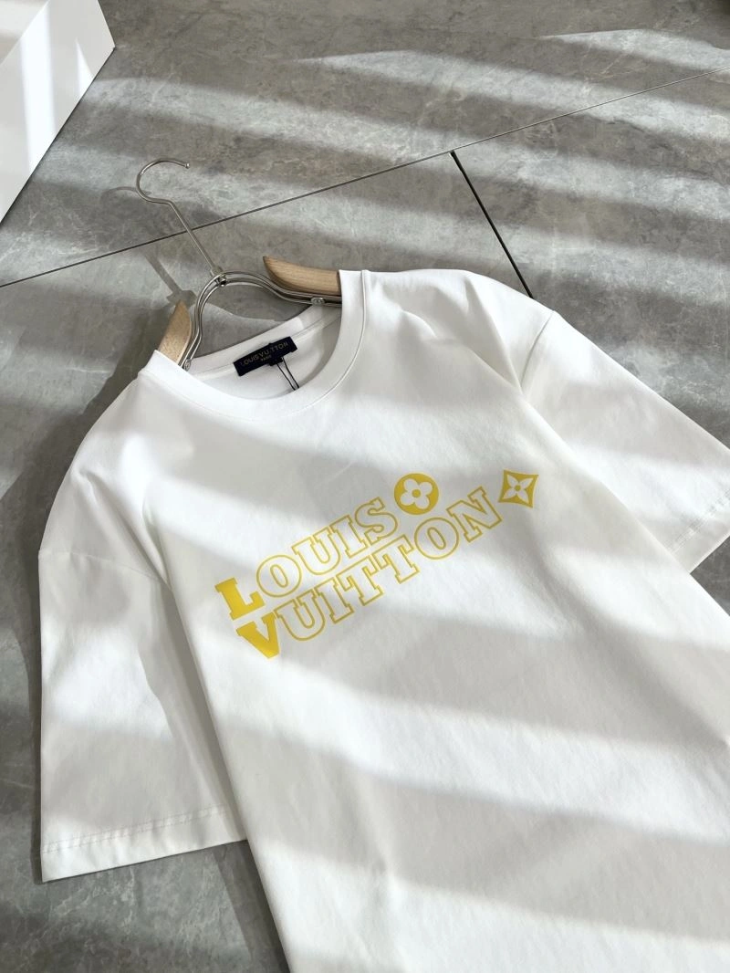 Louis Vuitton T-Shirts Stretchable 132397