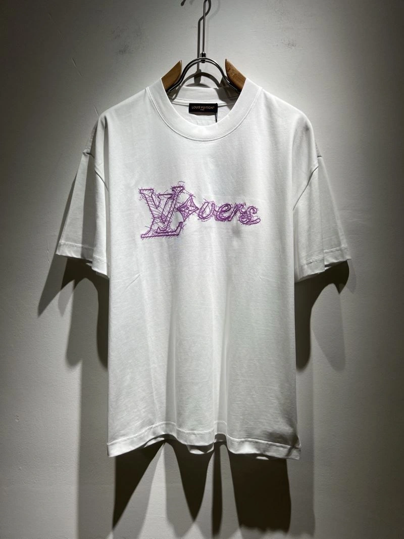 ModernLook Louis Vuitton T-Shirts 132388