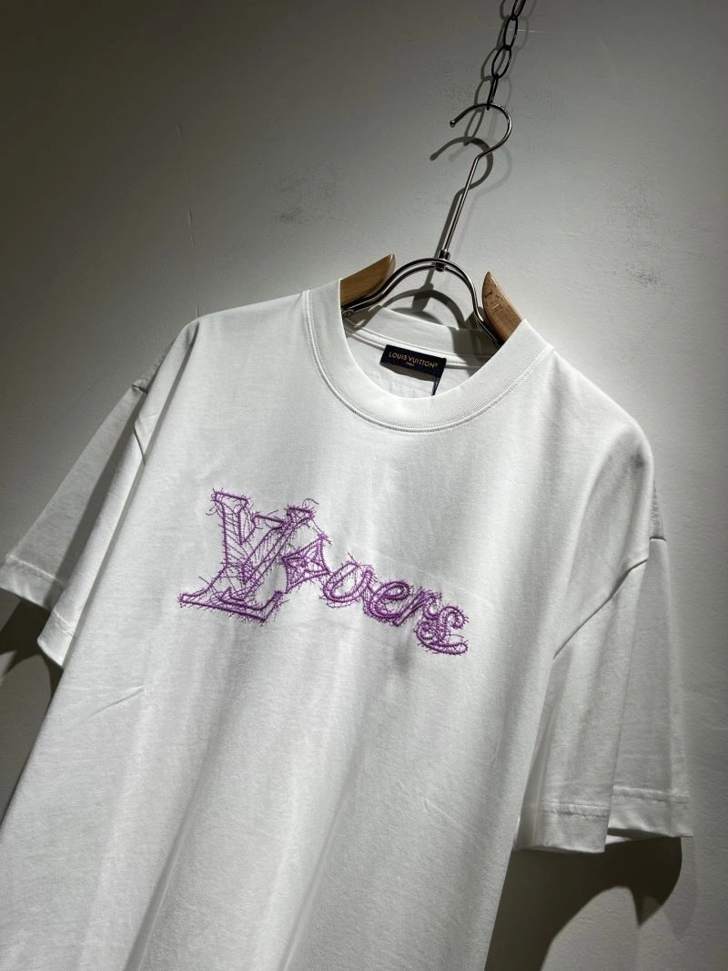 ModernLook Louis Vuitton T-Shirts 132388