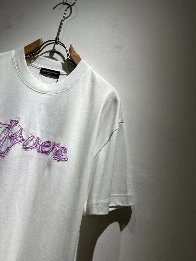 ModernLook Louis Vuitton T-Shirts 132388