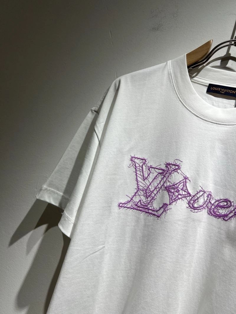 ModernLook Louis Vuitton T-Shirts 132388
