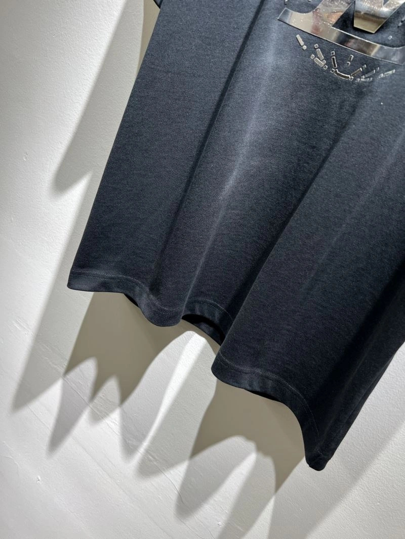 Practical Louis Vuitton T-Shirts 132386