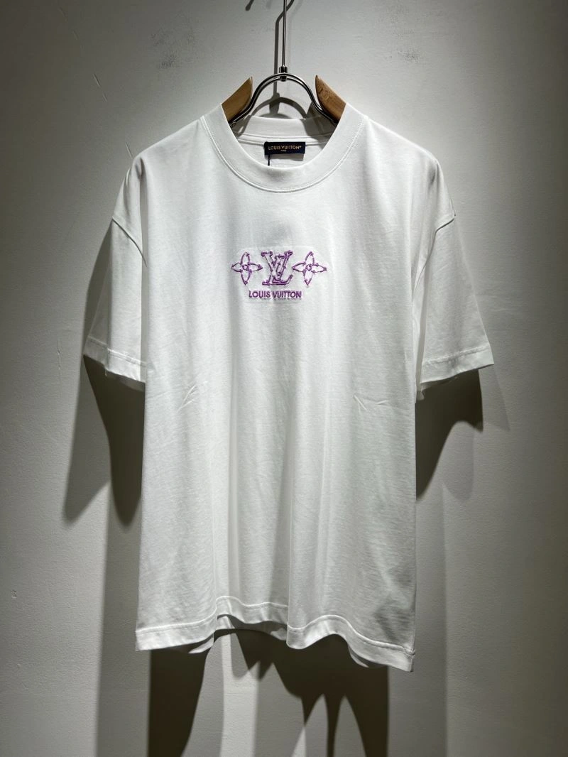 ModernLook Louis Vuitton T-Shirts 132376