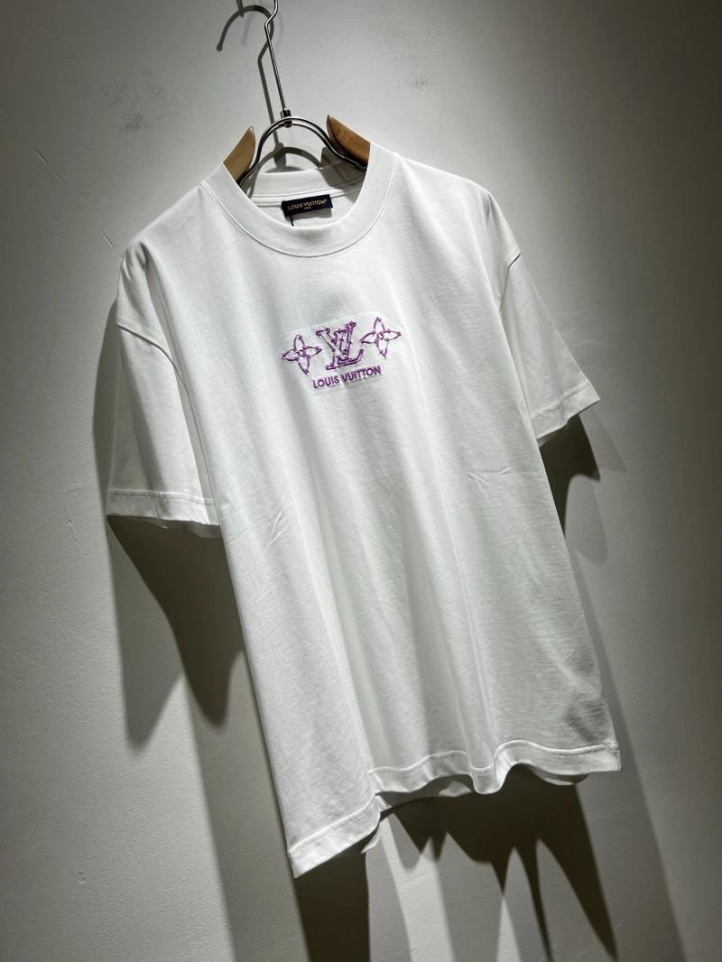 ModernLook Louis Vuitton T-Shirts 132376