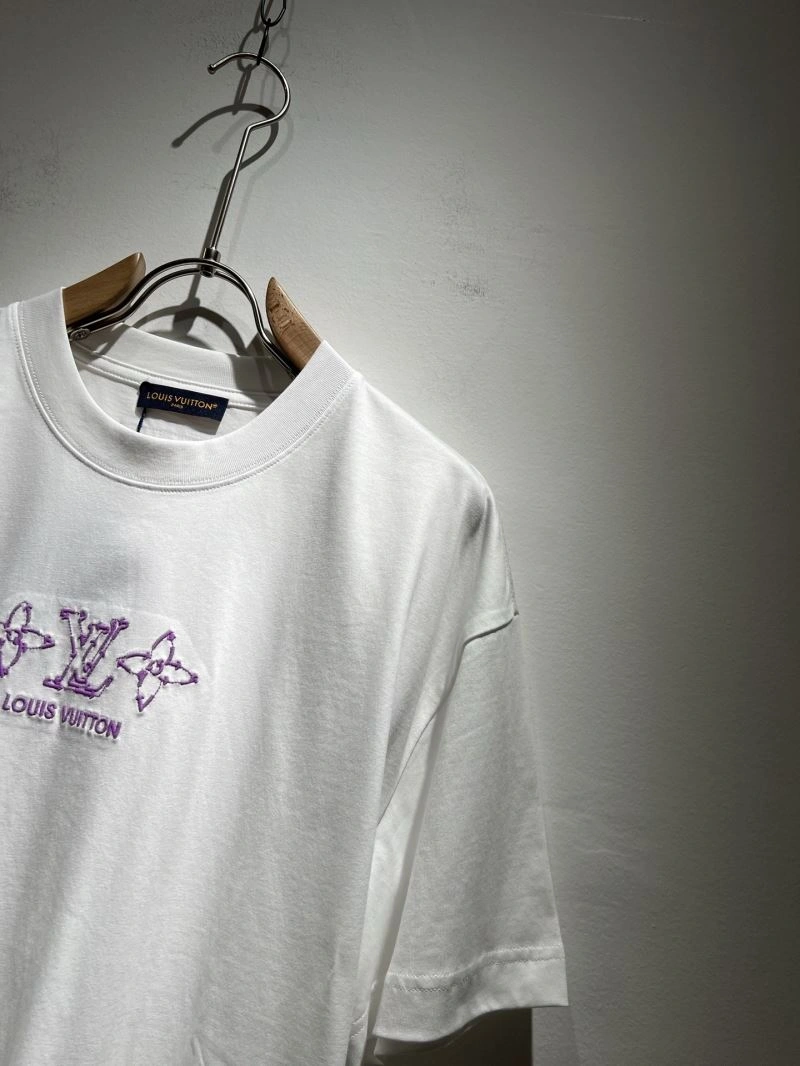 ModernLook Louis Vuitton T-Shirts 132376