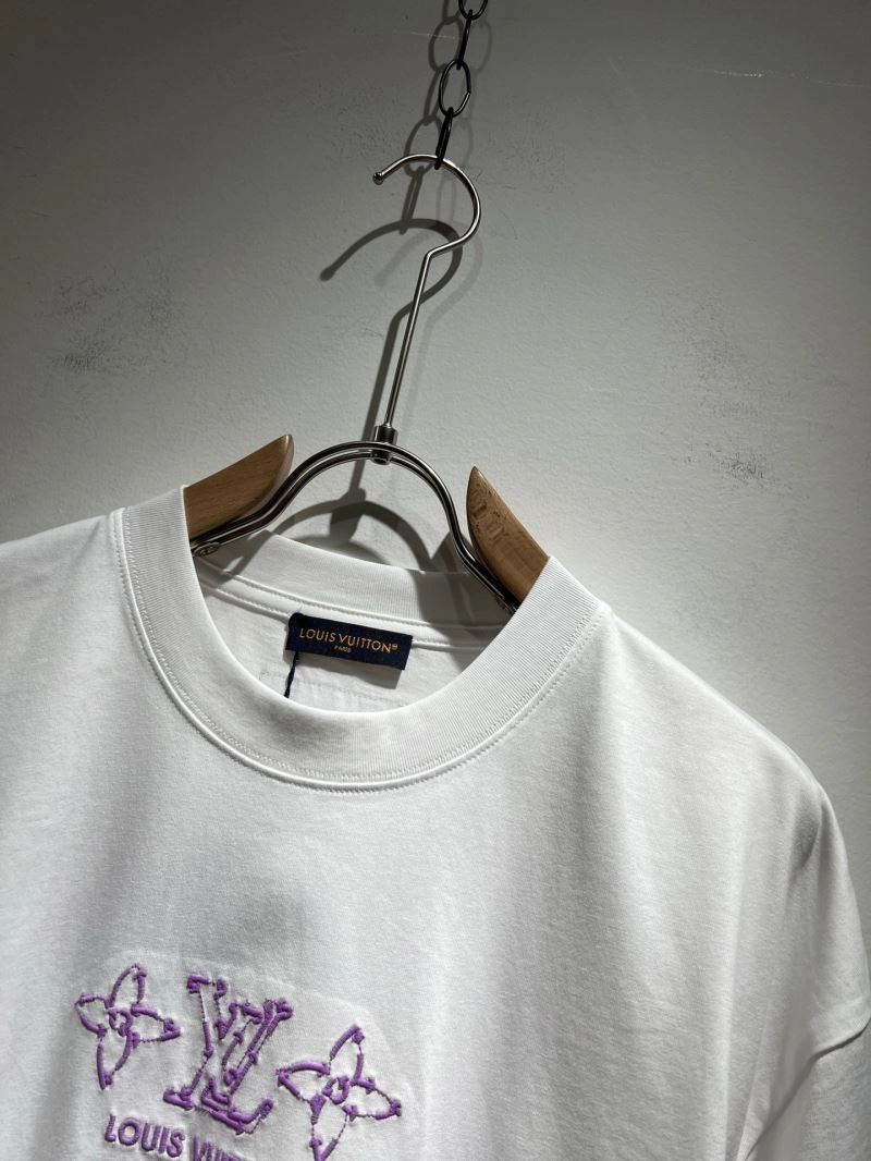 ModernLook Louis Vuitton T-Shirts 132376
