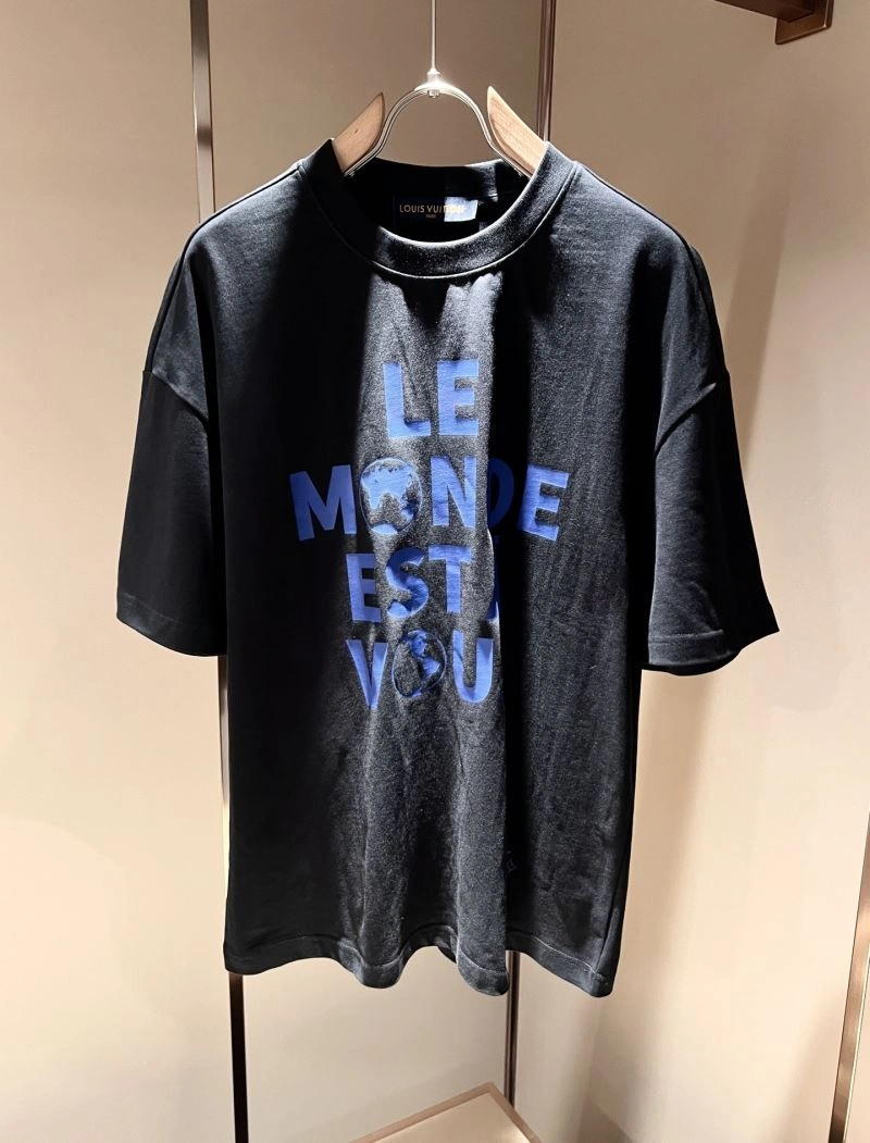 TechFriendly Louis Vuitton T-Shirts 132368
