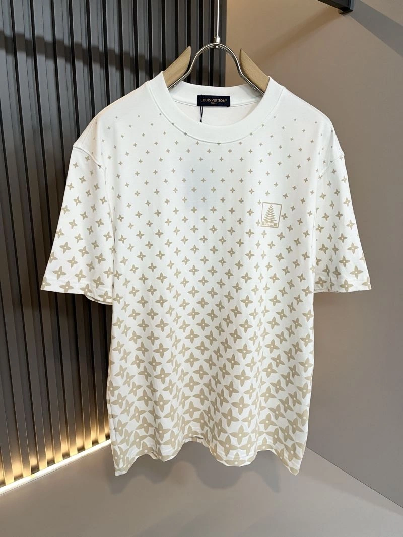 Modern Louis Vuitton T-Shirts 132373