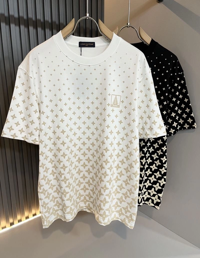 Modern Louis Vuitton T-Shirts 132373