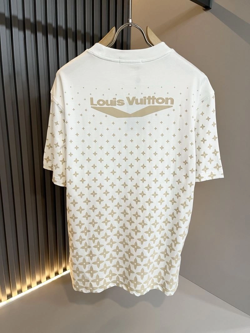 Modern Louis Vuitton T-Shirts 132373