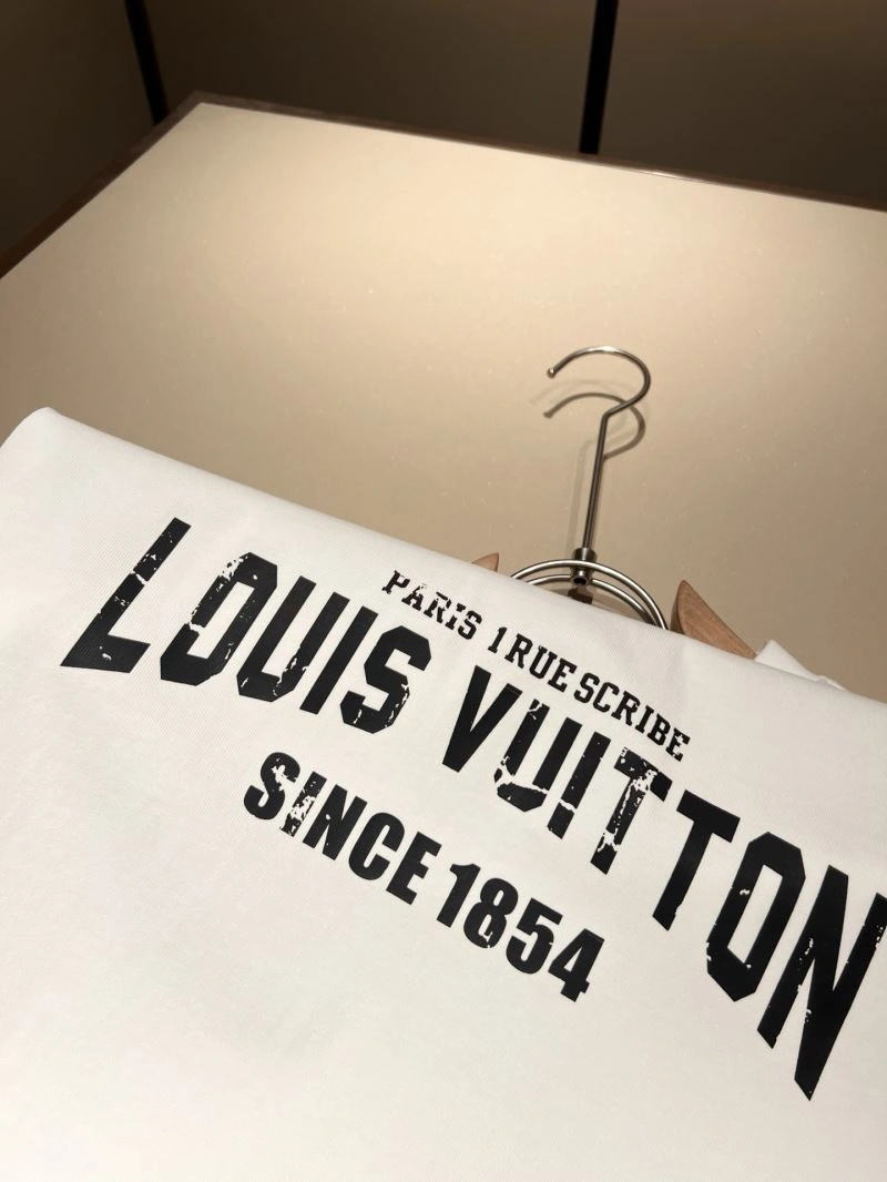 FashionForward Louis Vuitton T-Shirts 132366