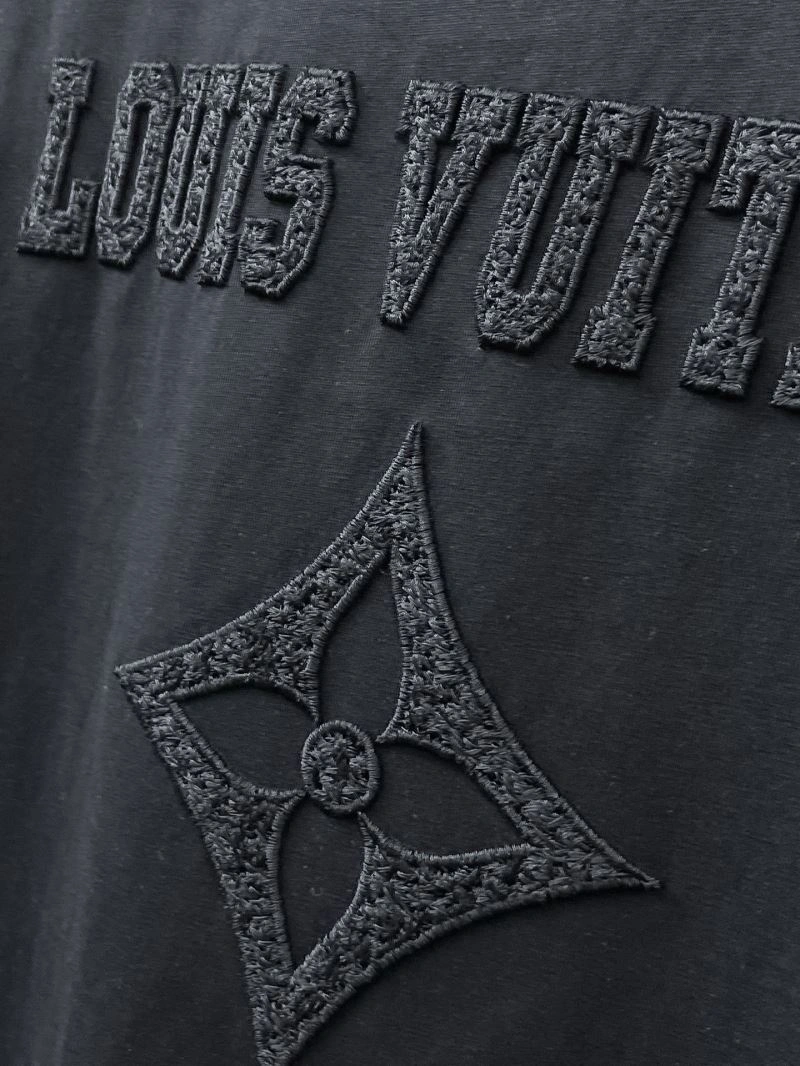 Louis Vuitton T-Shirts MoistureWicking 132371