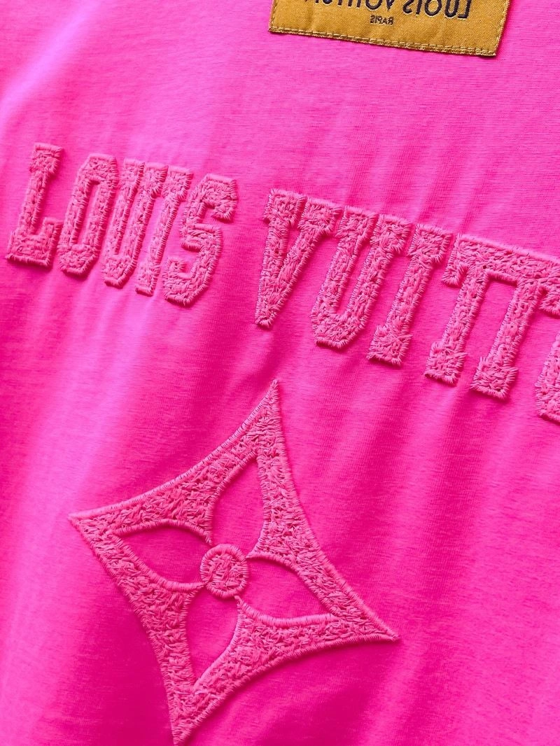 Louis Vuitton T-Shirts Durable 132382