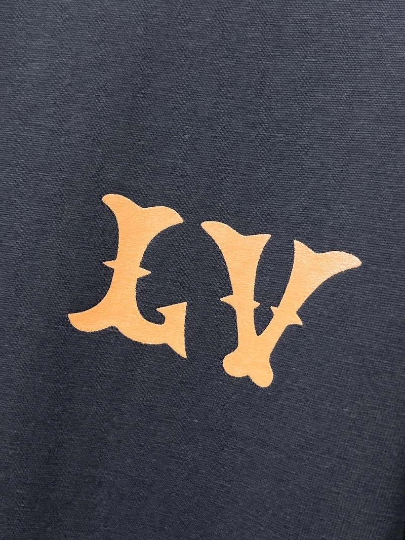 Louis Vuitton T-Shirts Popular 132374