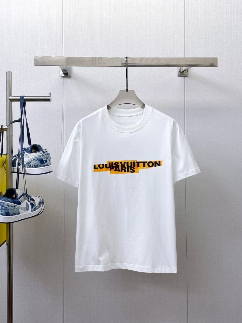 Louis Vuitton T-Shirts Popular 132387