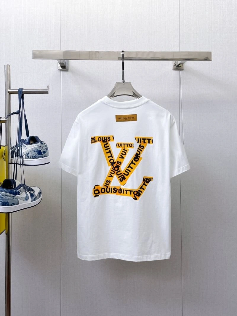 Louis Vuitton T-Shirts Popular 132387