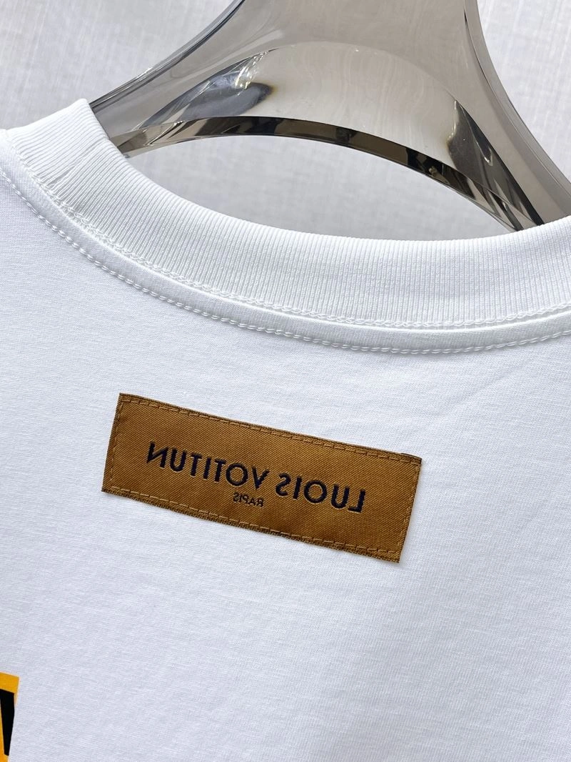 Louis Vuitton T-Shirts Popular 132387