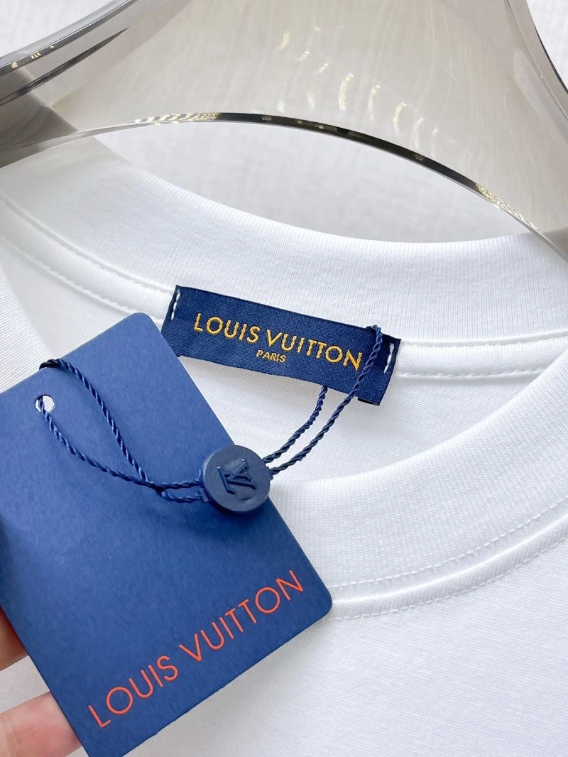 Louis Vuitton T-Shirts Supportive 132381