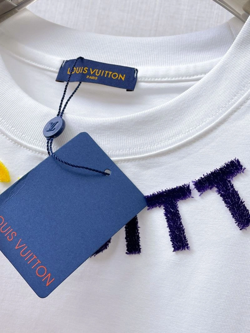 Stylish Louis Vuitton T-Shirts 132375