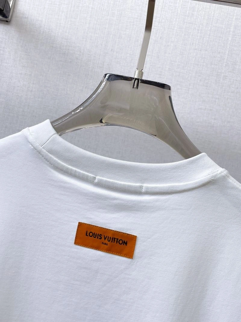 Stylish Louis Vuitton T-Shirts 132375