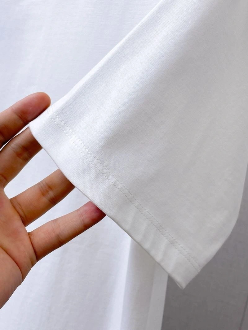 Stylish Louis Vuitton T-Shirts 132375