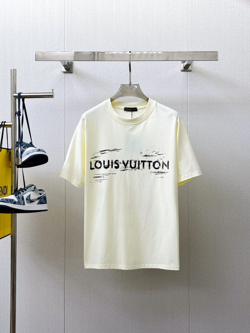 Louis Vuitton T-Shirts Trendsetting 132363