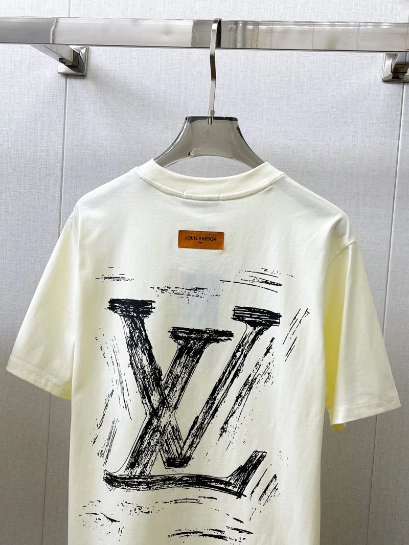 Louis Vuitton T-Shirts Trendsetting 132363