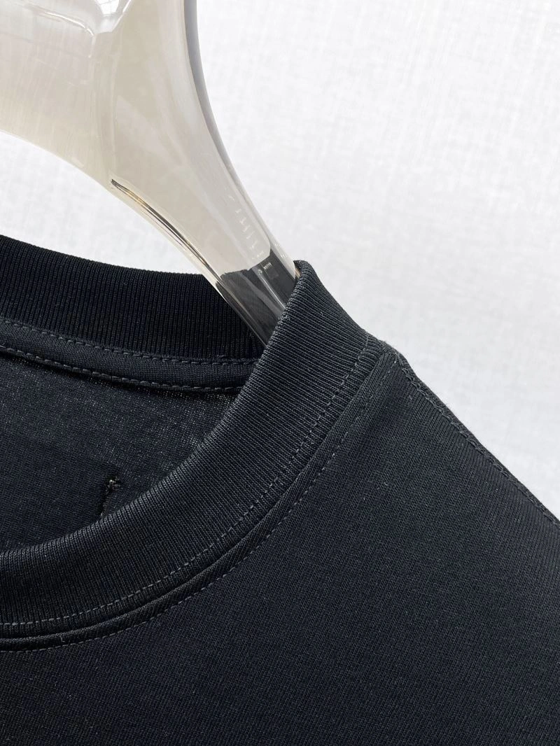 Original Louis Vuitton T-Shirts 132389