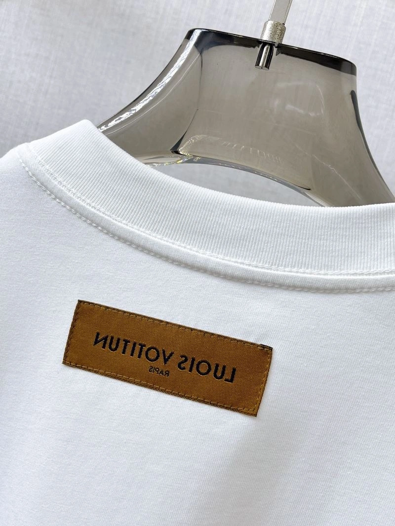 Louis Vuitton T-Shirts Unisex 132360
