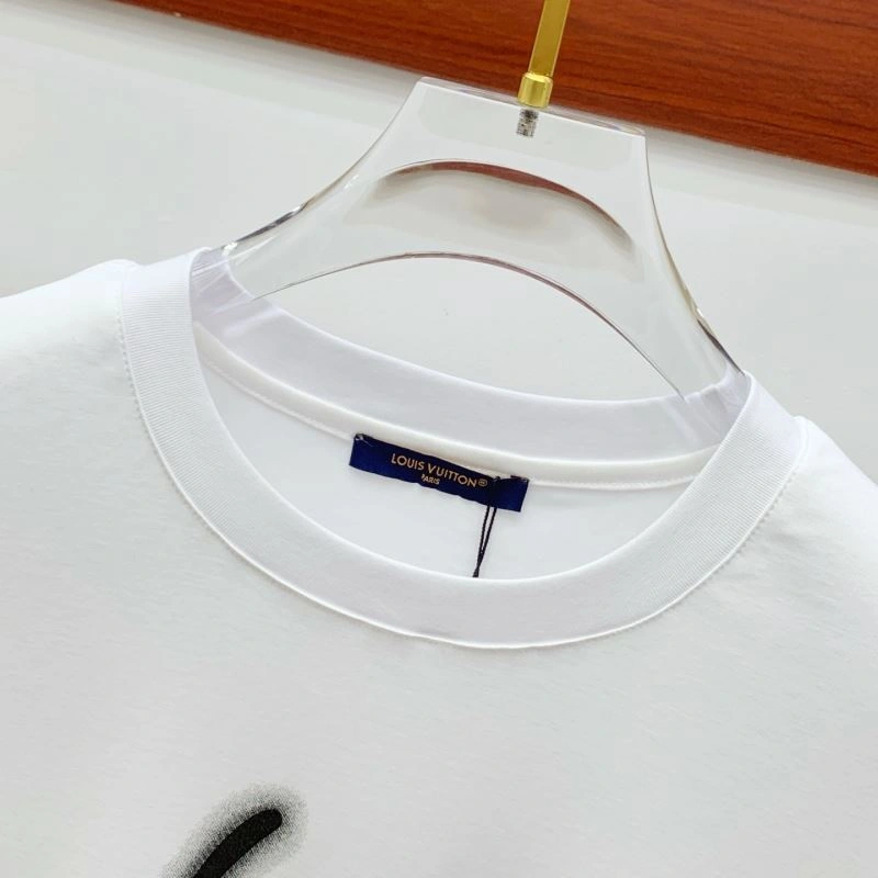 Unique Louis Vuitton T-Shirts 132358