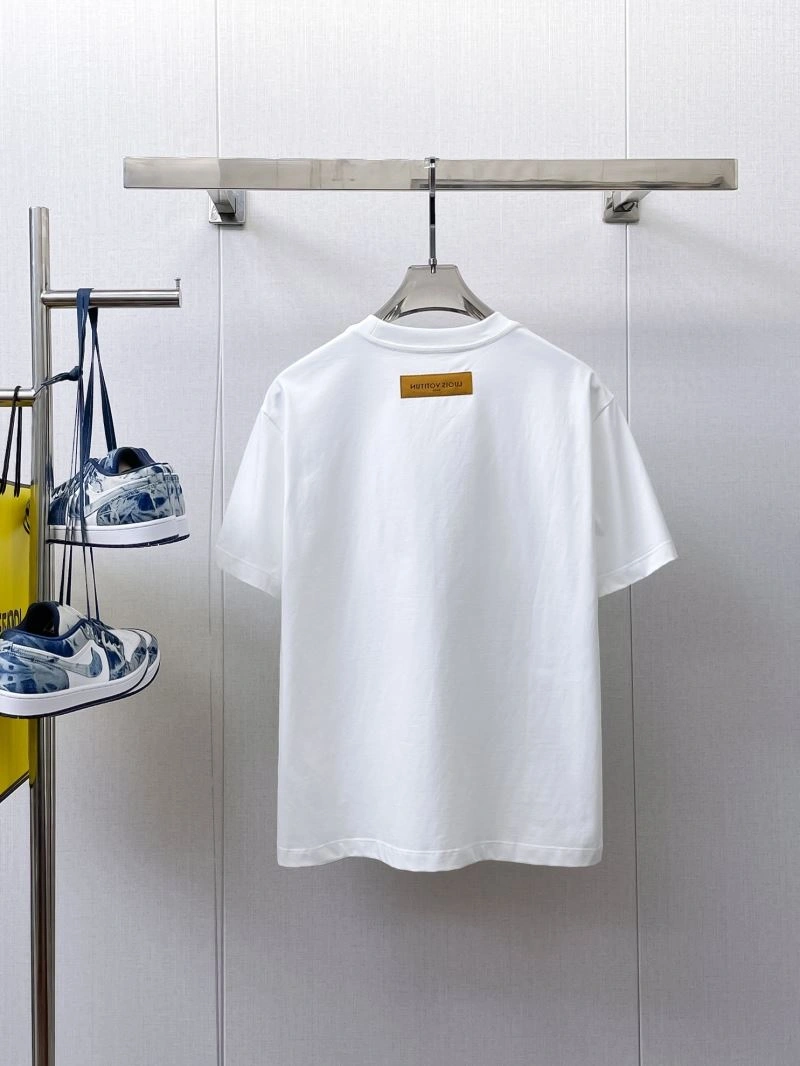 Louis Vuitton T-Shirts Stylish 132337