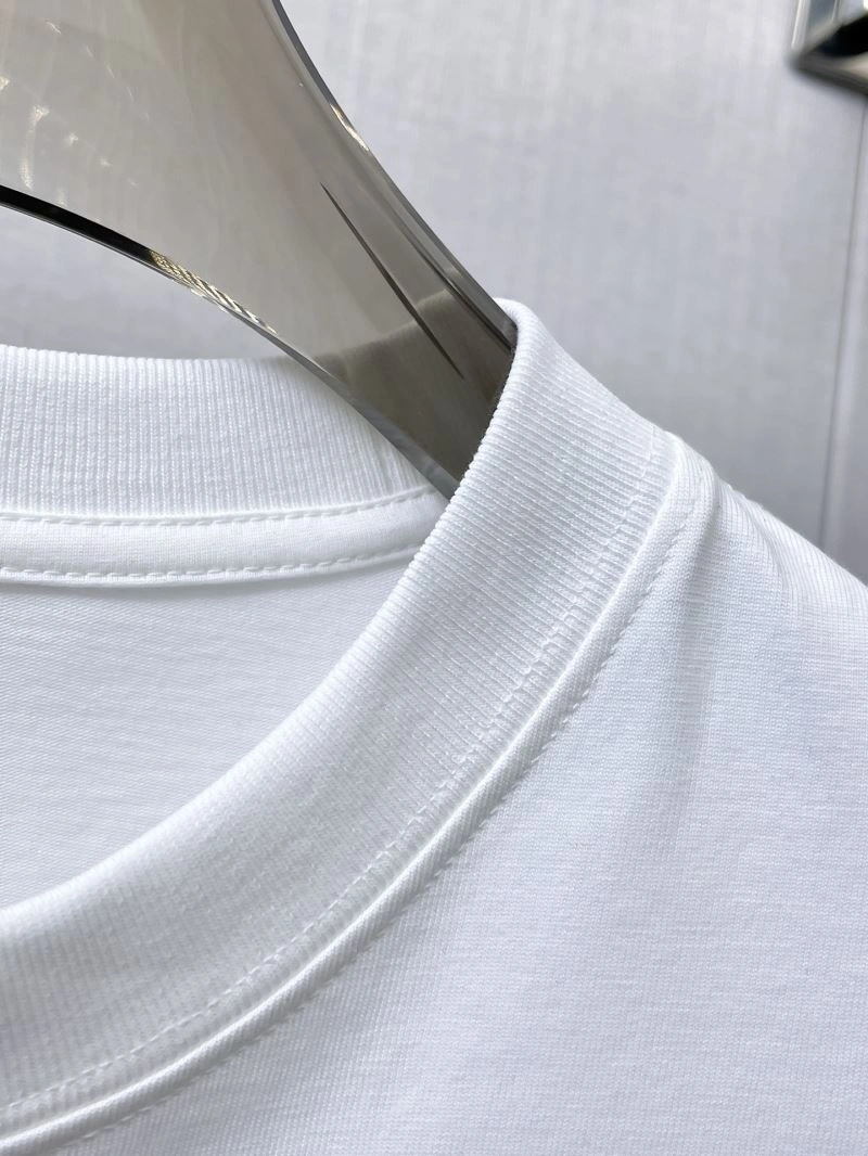 Louis Vuitton T-Shirts ModernLook 132347